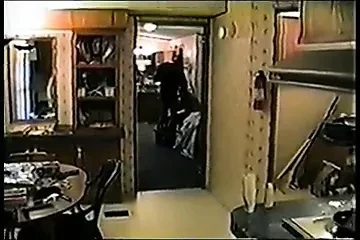 黑鸡巴吮吸荡妇