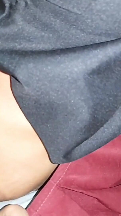 Zapanjujući trenutak iz filma "18-godišnja studentica prava Desi djevica tinejdžerka Indijka prvi put pokazuje sise i pičku Ljubav prema hardcore analnom jebanju"