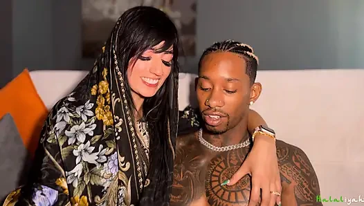 Yenge aaliyah yasin dölle kaplanıyor