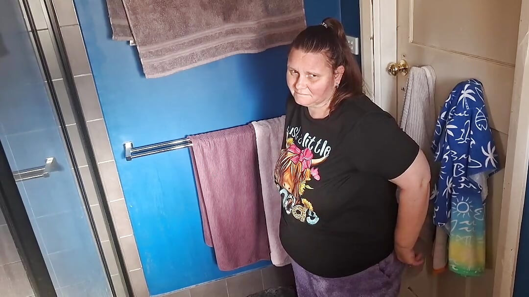 CREAMPIE IN EEN STOMENDE DOUCHE