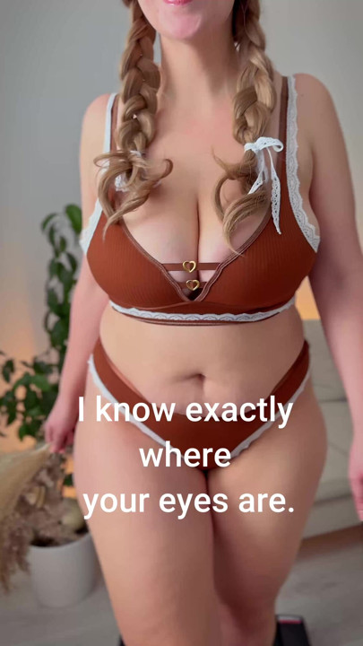 Big breasts and a treadmill make for a beautiful sight