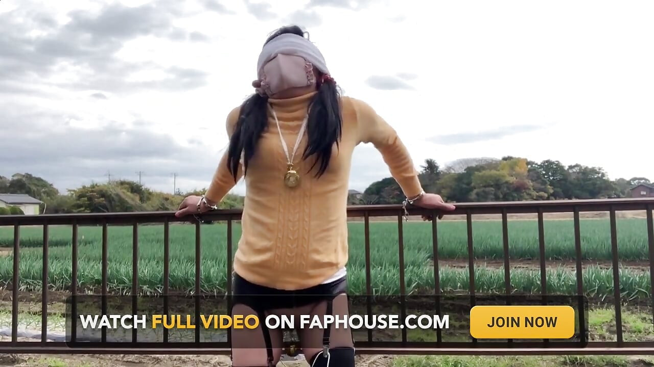 Master Trainer's Personal Training No. 30: Outdoor Restraint Vibrator Training