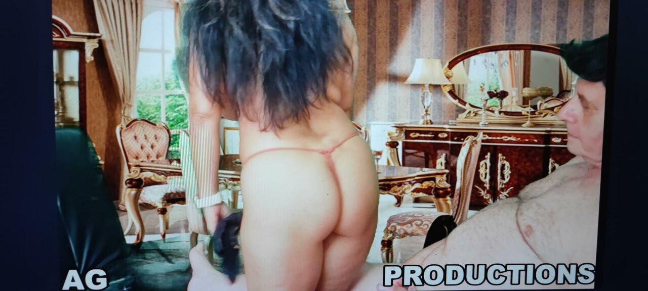 Kejutan film 4k lengkap di kastil sama adamandeve dan lupo
