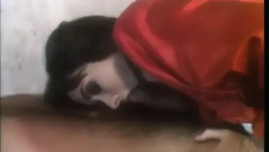 Seksi kıllı amcık yalıyor büyük yarak emiyor... ağzına boşalma