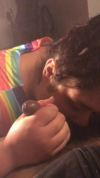 More dick sucking for your viewing pleasure!
