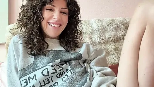 Cewek lesbian lagi asik sama pacarnya sampai muncrat berkali-kali