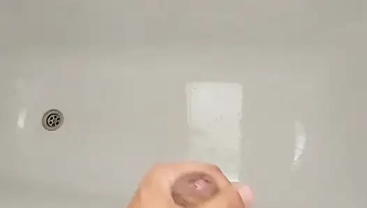 Pencereye işiyor ve boşalıyor