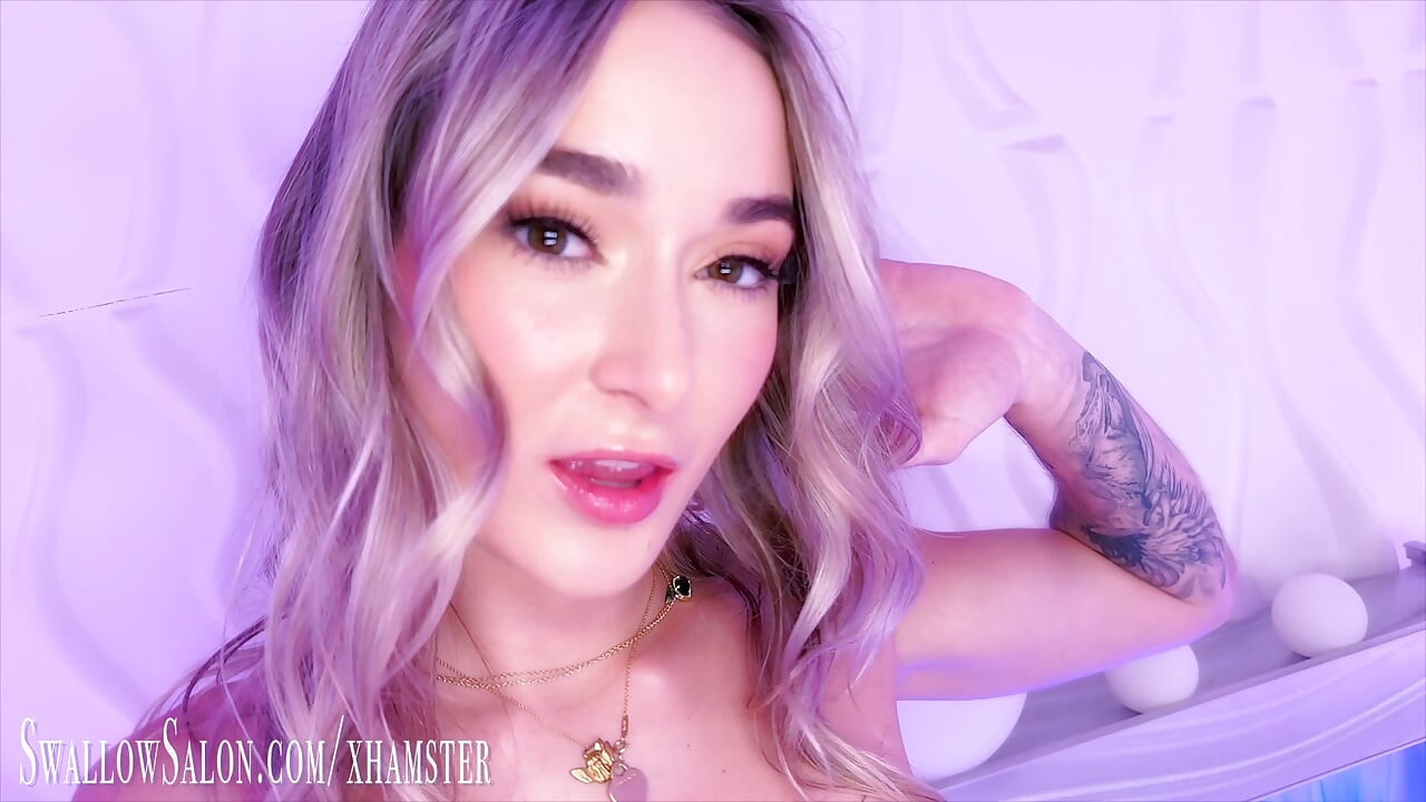 Thea Summers Delivers Sexy Blowjob at the Swallow Salon