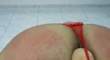 Video: RAiNHA ViVi TRAVESTi DOMiNADORA SURRANDO ESCRAViNHO