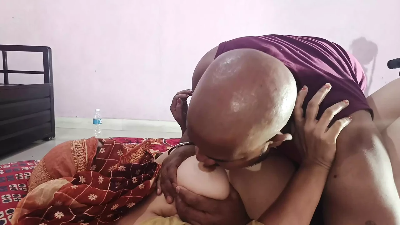 bhabhi ki gori gili chut