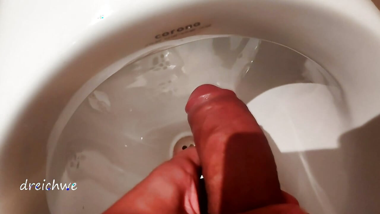 Masturbation au centre commercial