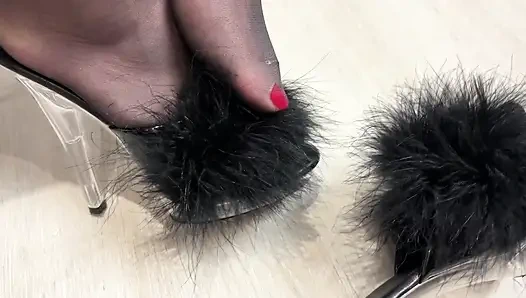 #378 Mrs Mature Feet wearing sexy fluffy Mules