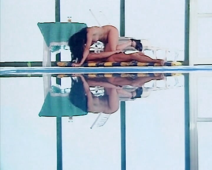 A szexi lányok imádnak meztelenkedni, mély baszást nagy faszokkal - összeállítás