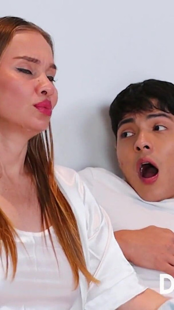 I MASTURBATE MY STEPSON NEXT TO MY HUSBAND, I MAKE HIM CUM AND THEN I GIVE HIM MY ASS | Clip 1