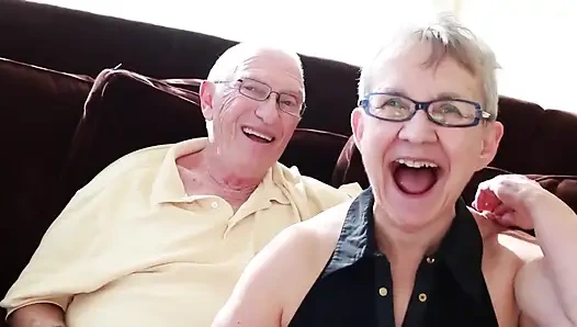 Nenek terangsang menginginkan kontol muda yang baik dalam 3some dengan suami lamanya