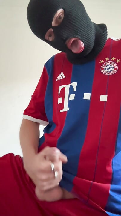 Horny Bro Comes Home From Soccer Practice