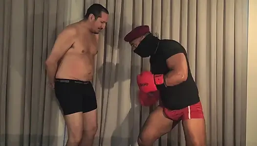 Black Titan - ağır boks mücadelesi