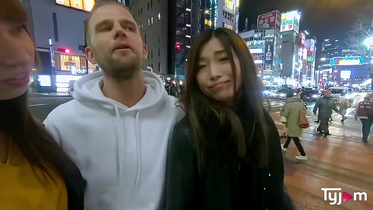 Japanese Mona Ayami and Tsubaki Kato hard fucked by a french cock in a Love Hotel