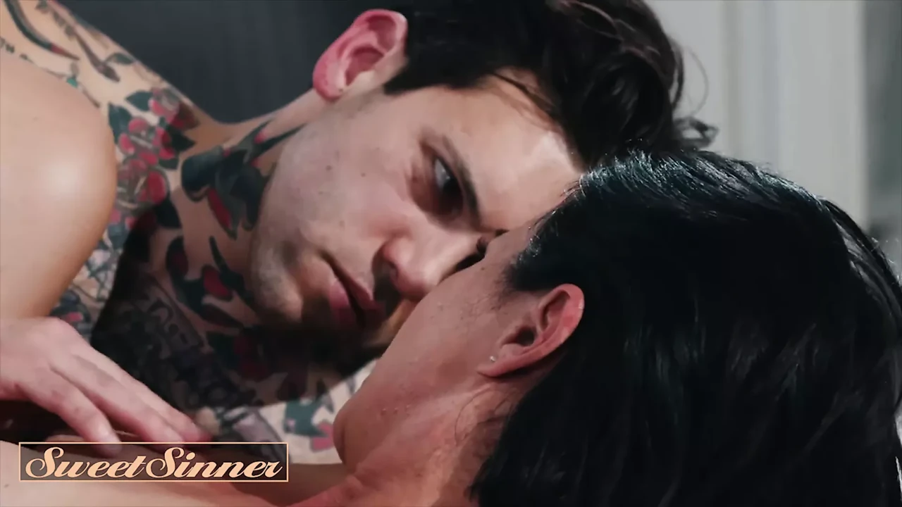 Asian milf Dana Vespoli rides inked stud, Small Hands