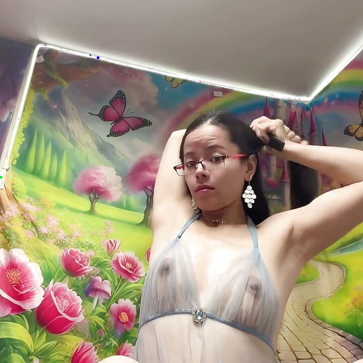 Play Clit by Cucumber Horny Time