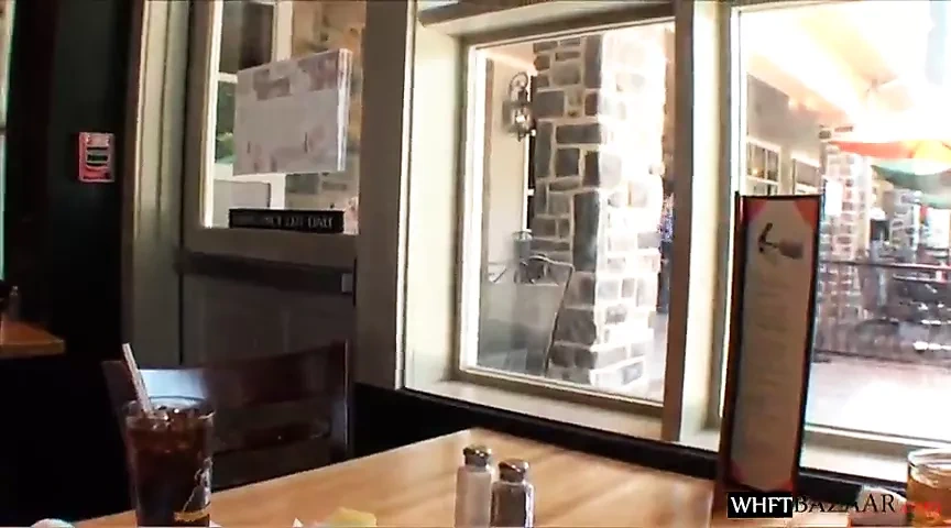 在公共餐厅潮吹