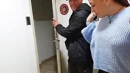 Beni soymak için içeri giriyorlar ve sonunda beni çok sert bir şekilde öldürüyorlar