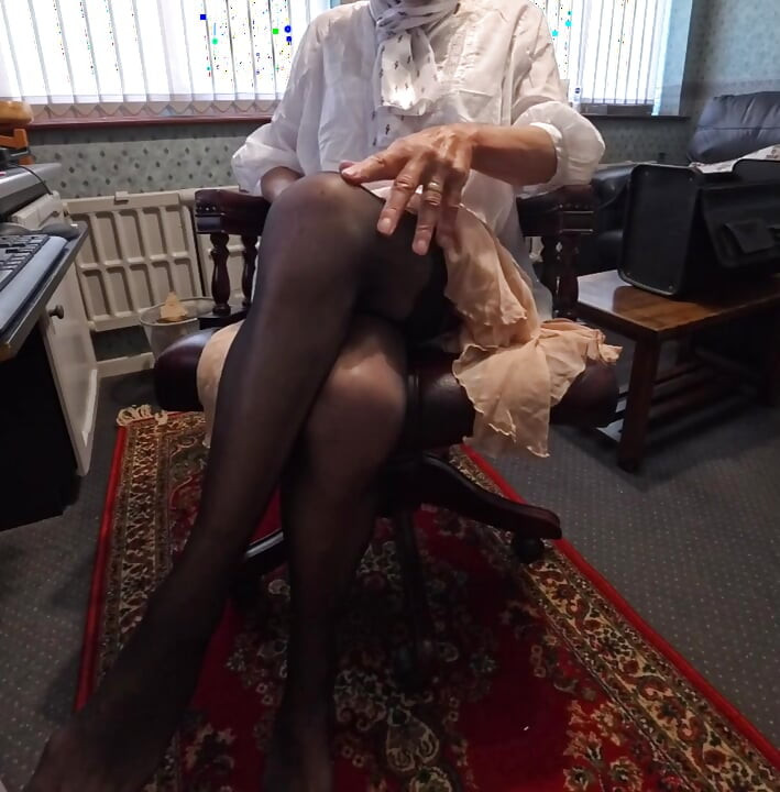 Flashing my legs