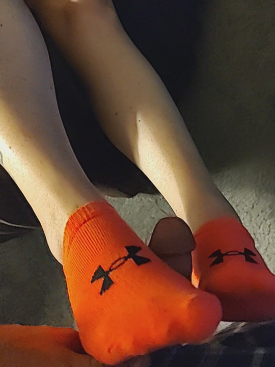 Hot Pink Under Armour Ankle Sock Footjob Sockjob - White & Blue Ankle Sock Handjob Cumshot