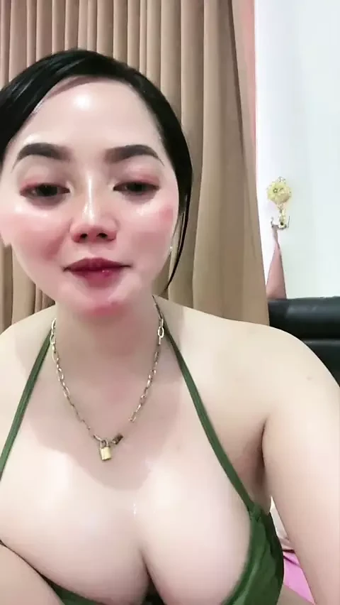 Aunt Anne's Wet Breasts