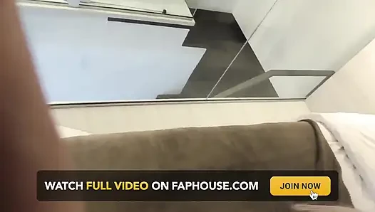 Lisi Kitty, anal dölleme ile özel ve samimi seks