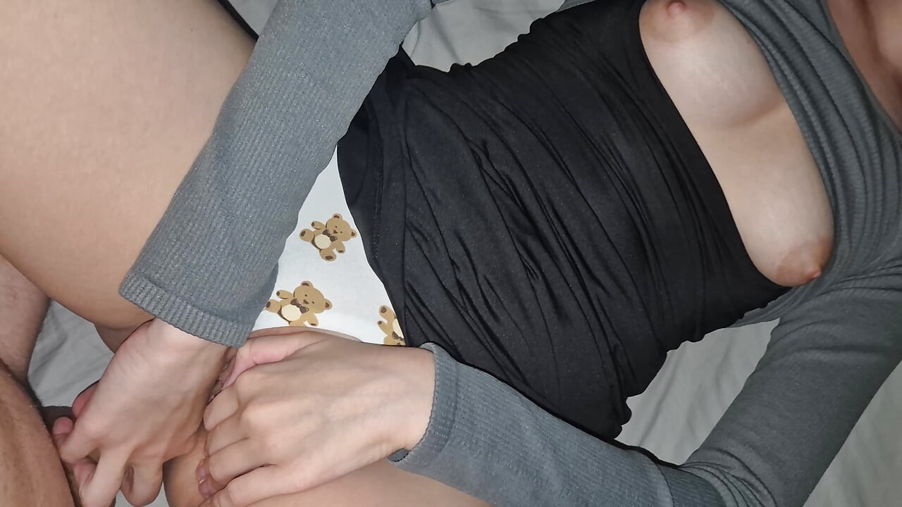 18 year old club girl did not expect to have an orgasm this night.