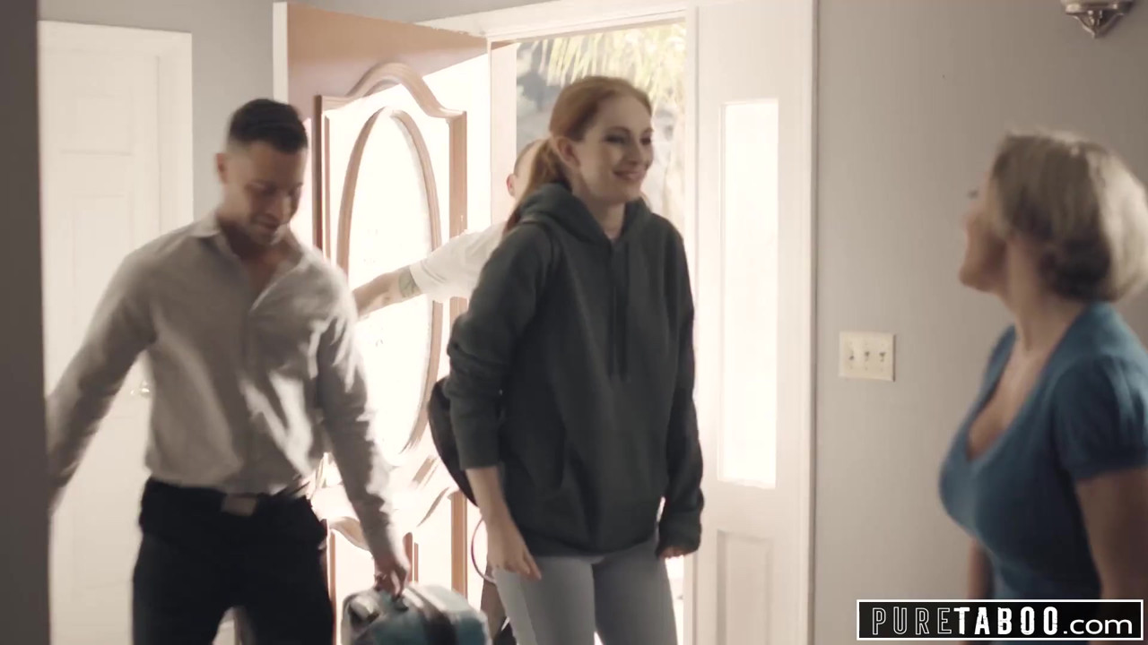 純粋なタブー義理の両親と義理の兄が新しい妹を歓迎