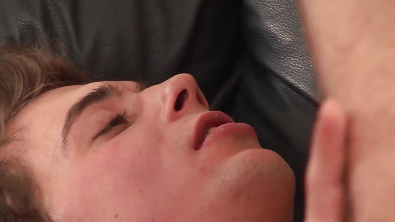 Exclusive video Bareback: Three hot horny gay boys enjoy having Threesome sex