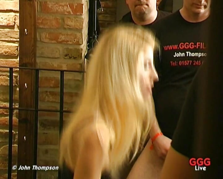 GGG ジョン・トンプソン、若いスリムなエッチな精子が好き