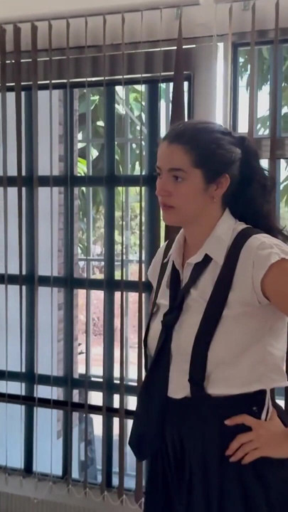 HOT LATINA OVERRASKER KNEPPET OG EFTERLADER MÅLLØS | Klip 1