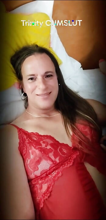 Trnity cumslut feed me