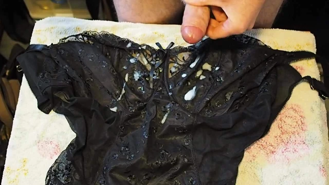 Huge load on my wife's big size basque