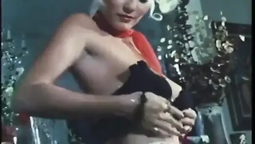 Vintage porno threesome with slut getting banged and creamed by two guys