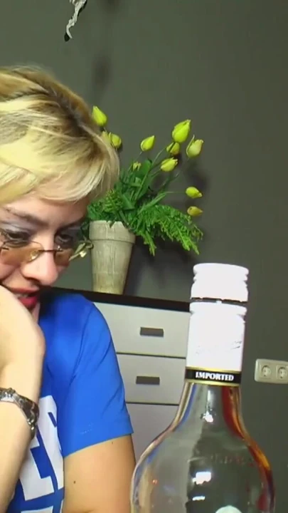 ANGEPISST UND ABGEFICKT | Clip 1