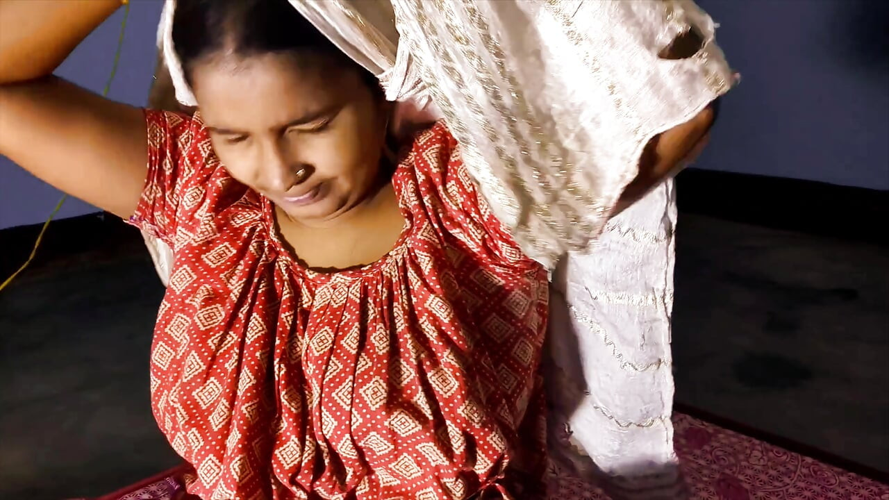 Hot Desi Village Bhabhi Hard Sex At Home By Naiubore