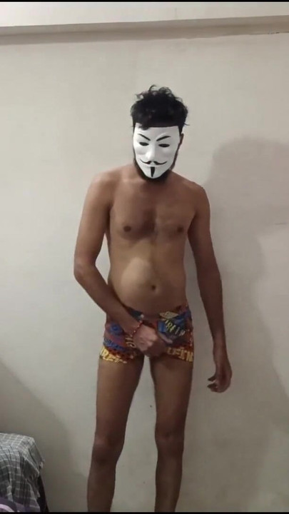 Epic moment from "My semi nude self fun show"