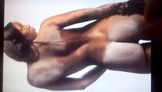 Cum üzerinde naomi campbell popo
