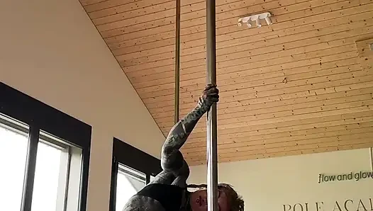 Do you like my dance for you ? - #poledance #dance #higheels #heels #dancing  #skinny #