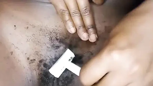 Rasier meine geile kleine muschi mit mir