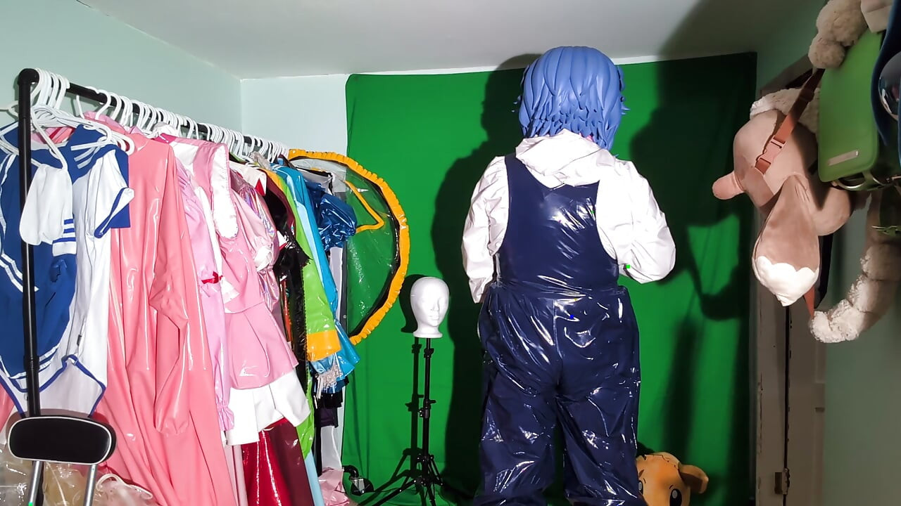 PVC Kigurumi Cosplayer Gardener Outfit Vibrator Play