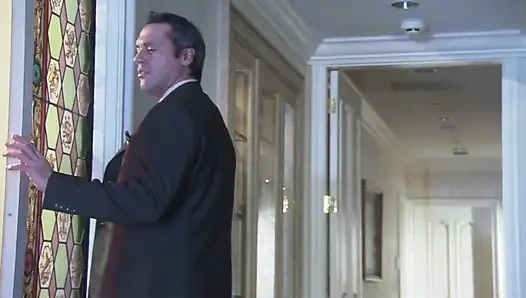 Uzun saçlı sevgili karısını kendi evinde sikiyor