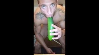 Hot guy on cam playing with a cucumber