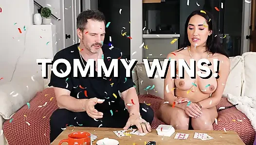 Beautiful Latina Pornstar Chloe Amour Twerking on Tom Games Podcast