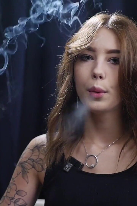 19 Years Old Brunette Is Smoking 100mm White Cigarette