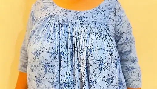 Mann betritt zimmer der hausfrau und versucht, sie zu fesseln, aber heiße hausfrau erwischte ihn und fesselte ihn und fickte ihn dann - cowgirl